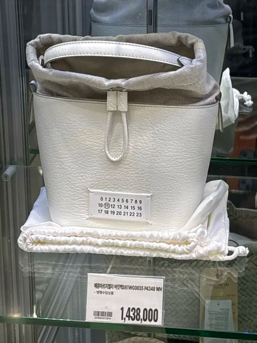 HEREND ヘレンド マスターペイント オーバルデザイン プレート 豆皿 絵皿