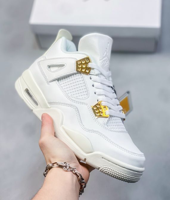 ✨大特価✨ 新品未使用Air Jordan 4 Retro