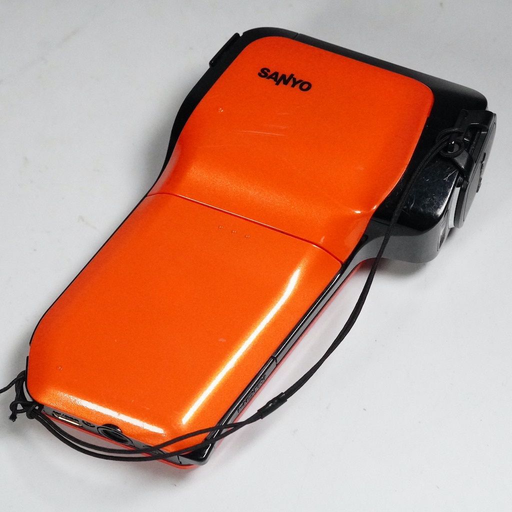SANYO Xacti DMX-CG11 ザクティー オレンジ 動作確認済 美品 DMX-CG11(D)｜SANYO デジタルムービーカメラ Xacti ザクティ DMX-CG11