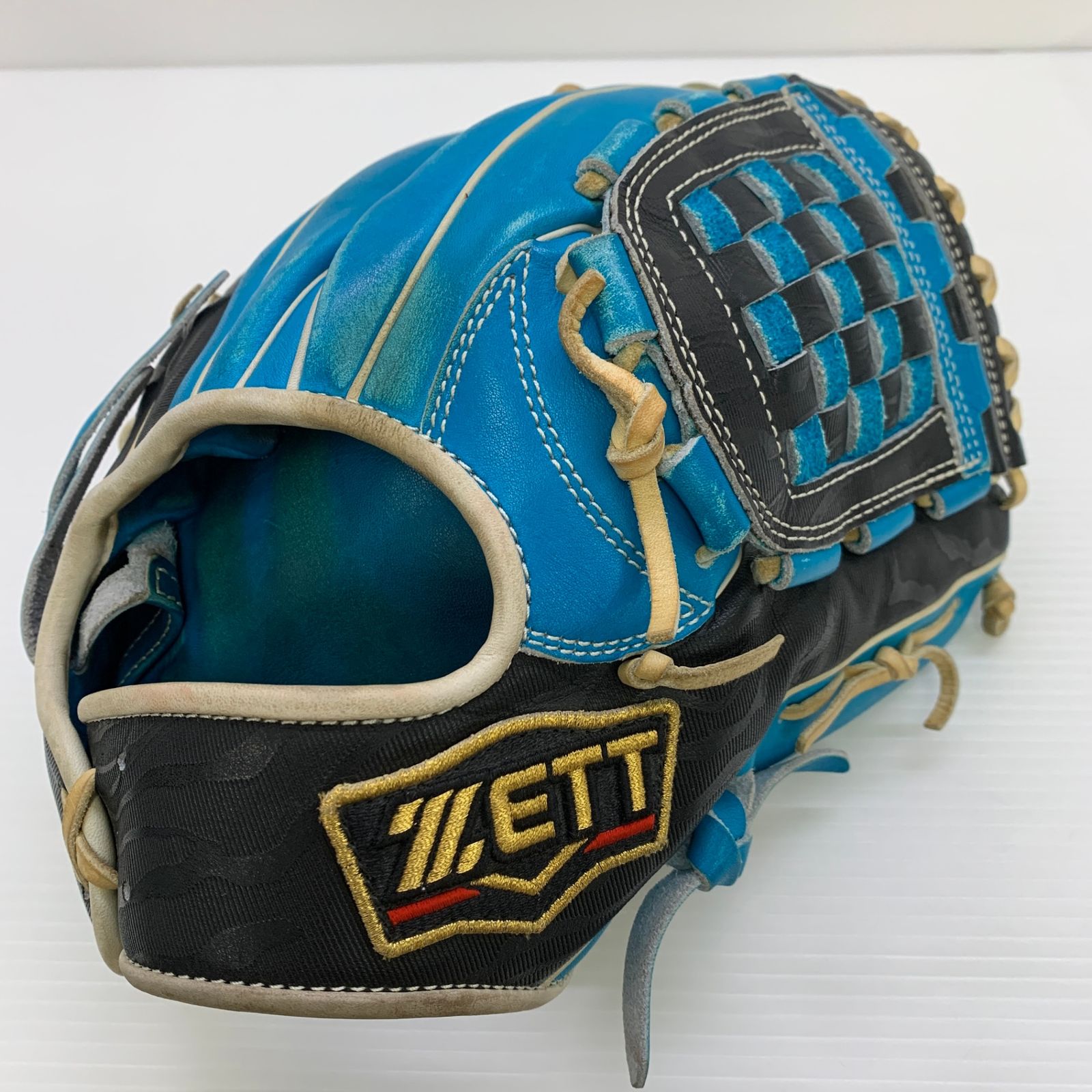 ゼット ZETT プロステイタス 軟式 大人 一般 内野手用 グローブ グラブ 右投げ BRGB32250 品 野球 6162