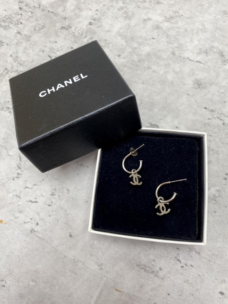 CHANEL シャネル ココマーク ピアス シルバー □□◎レディース