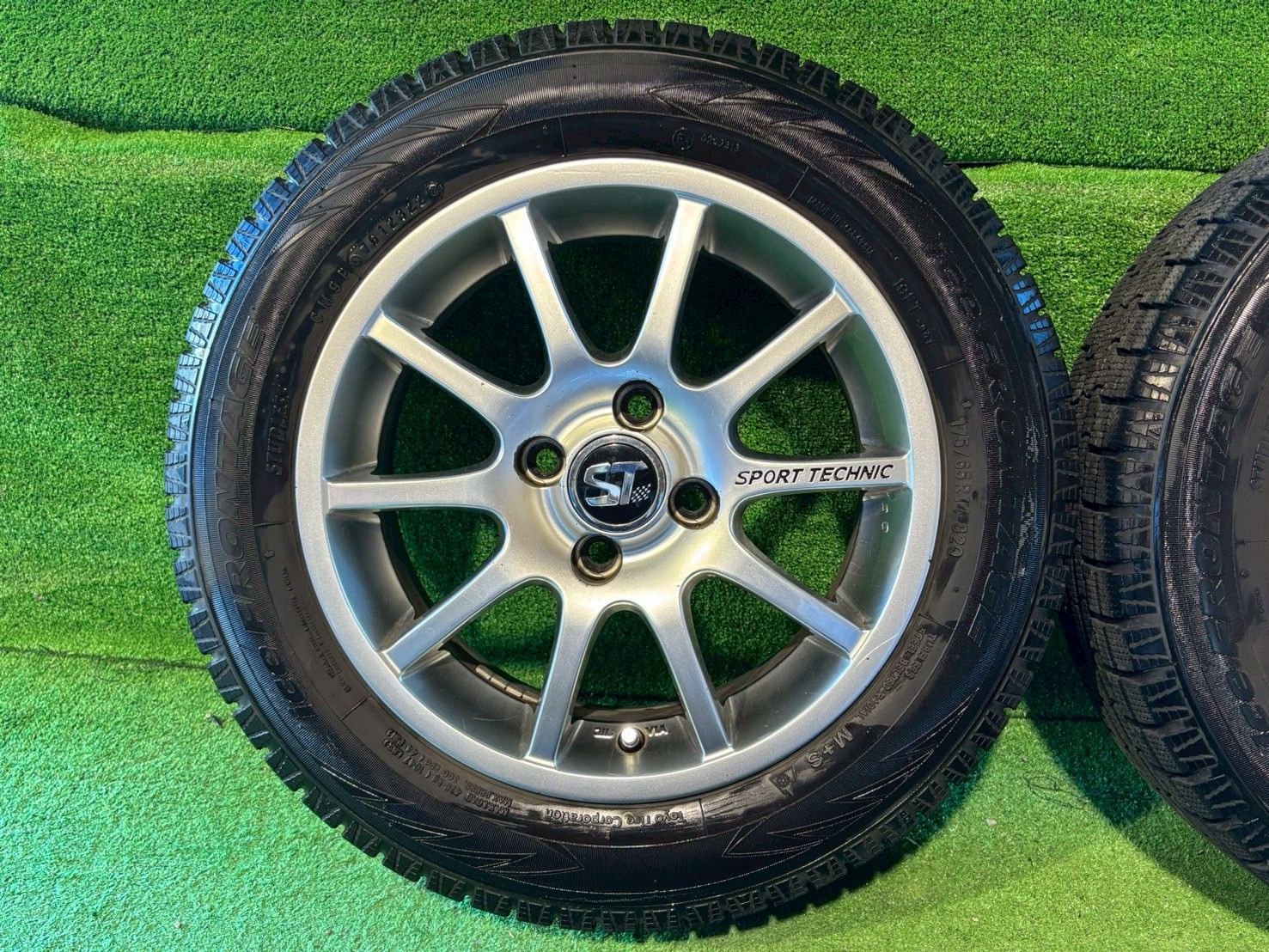 フィアット500 31209 スタッドレスタイヤホイールセット 175 65R14 み