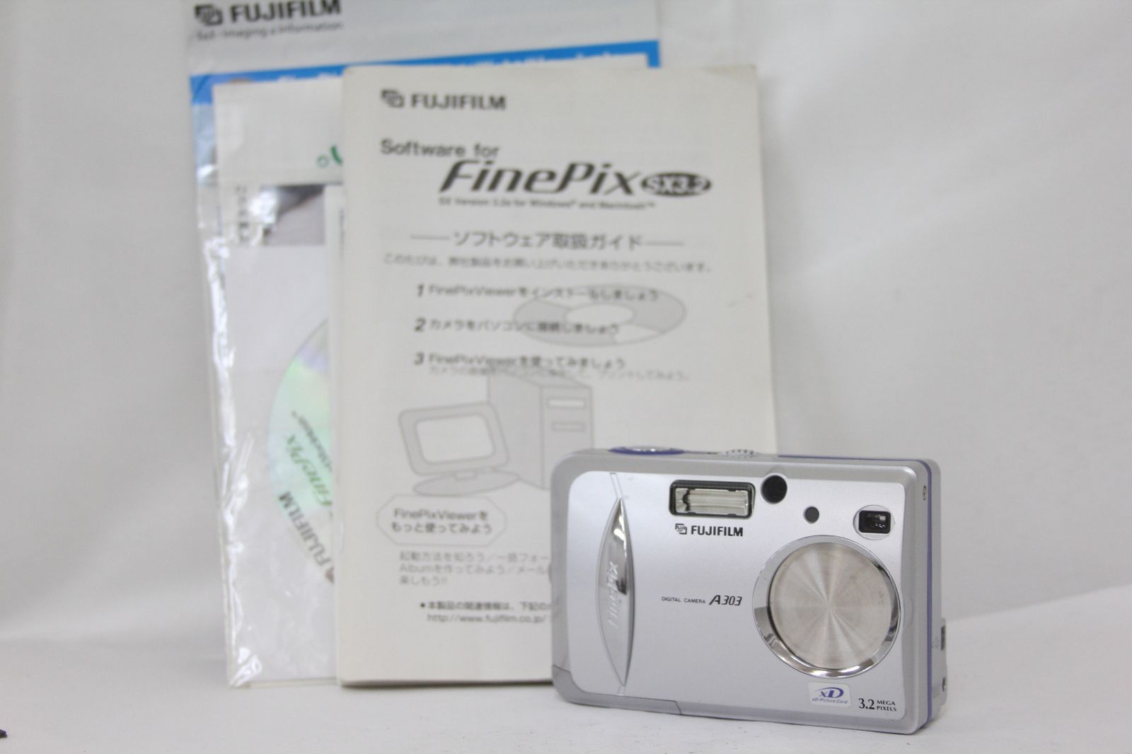 返品保証】 【便利な単三電池で使用可】フジフィルム Fujifilm Finepix 