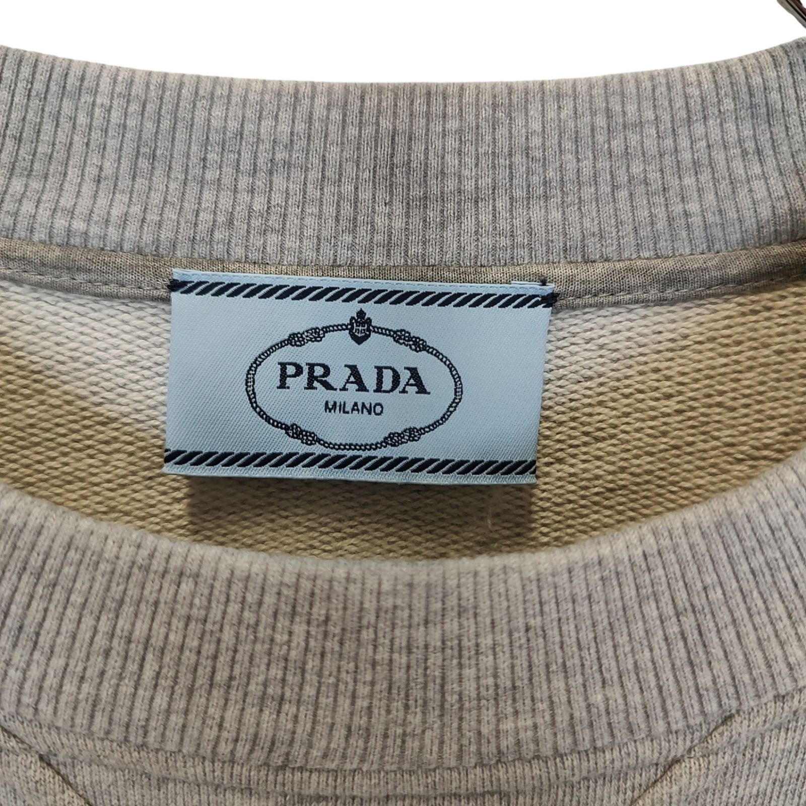 【極美品】PRADA グレースウェット 現行品　トライアングルロゴプレート 楽天市場】PRADA プラダ スウェットパンツ パンツ グレー