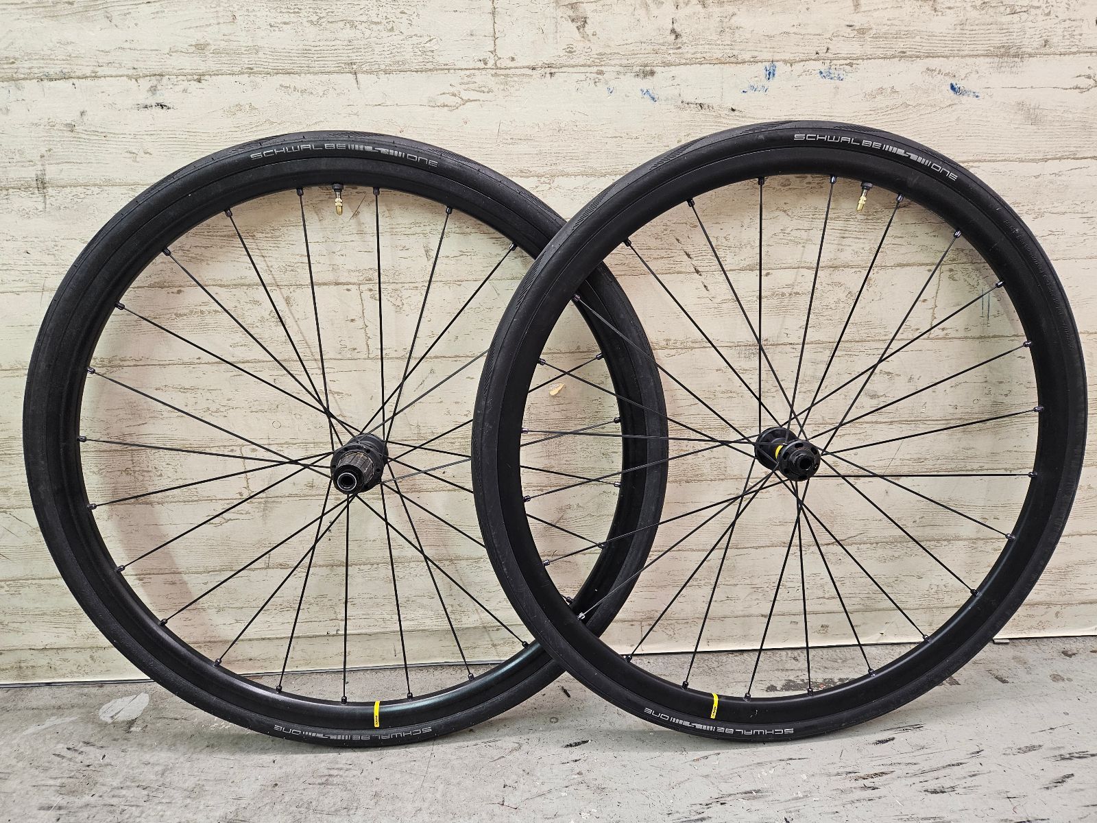 MAVIC KSYRIUM-S DISC S25 622×19 マビック キシリウム シマノ11