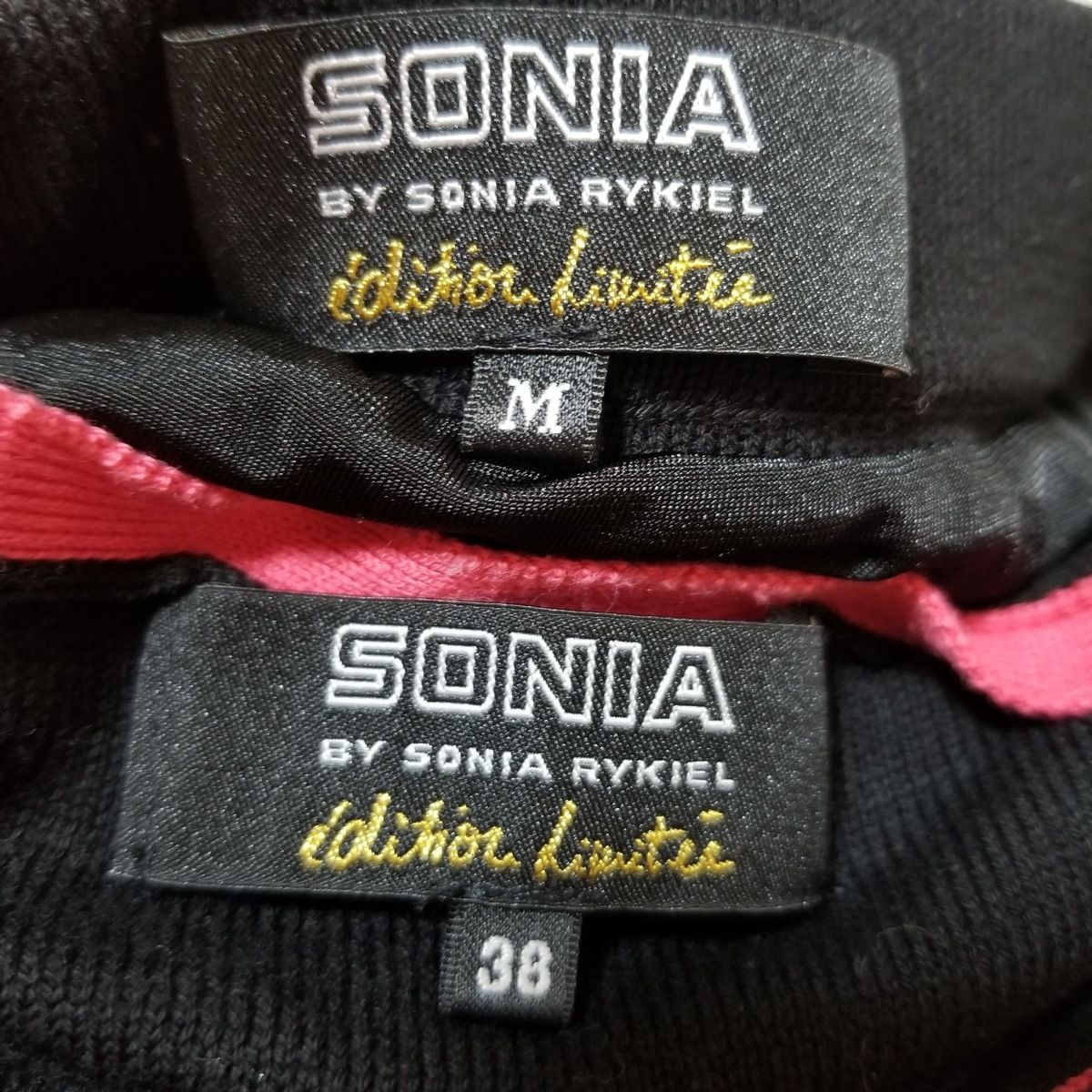 SONIARYKIEL(ソニアリキエル) スカートセットアップ レディース美品  - 黒×ピンク×マルチ ニット/フラワー(花)/刺繍/スパンコール