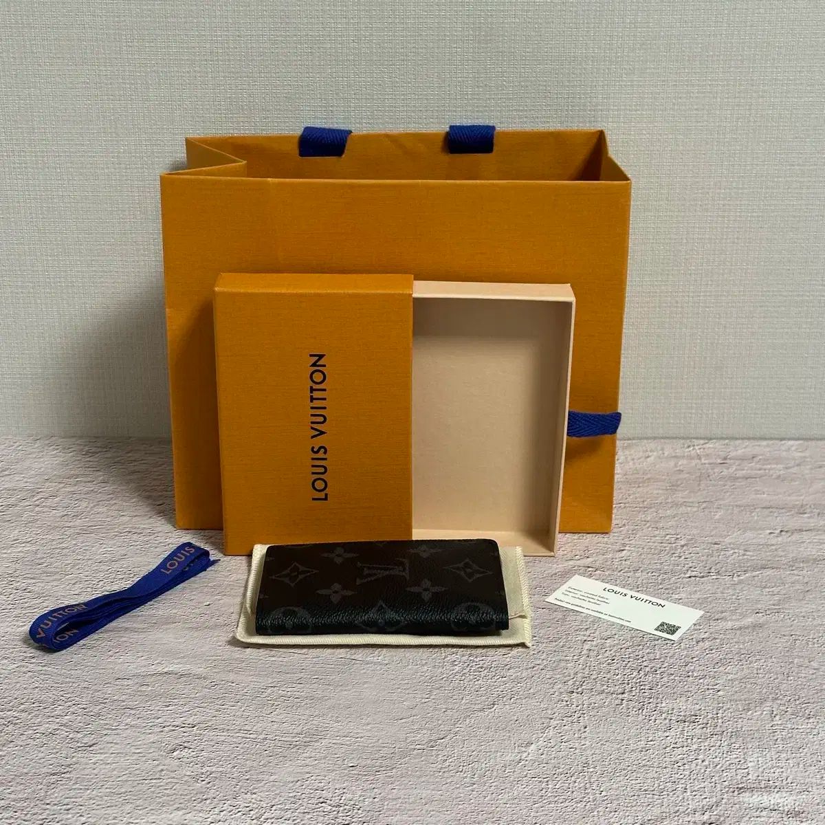 Vuitton ルイヴィトン