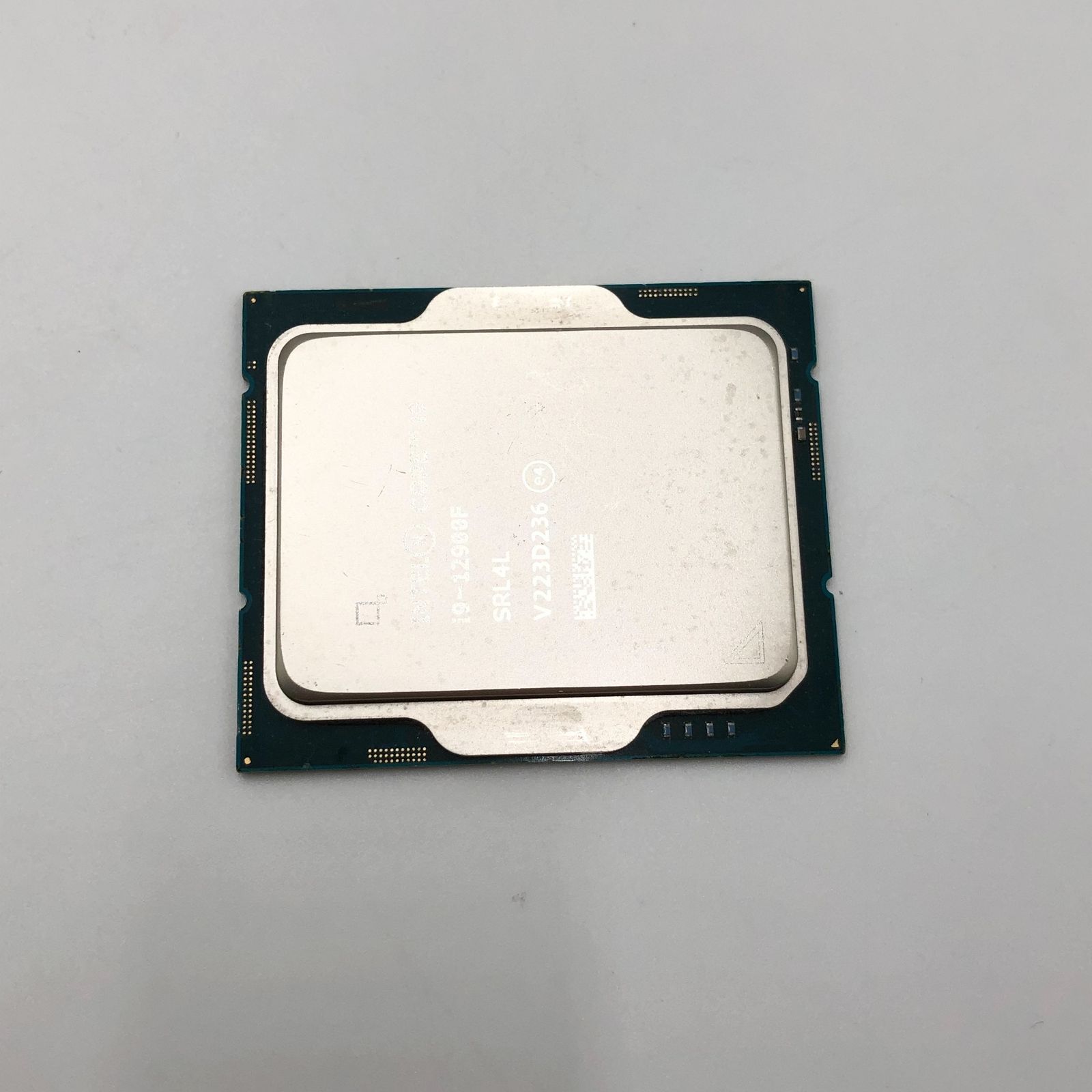 豊富な品揃え、送料無料！ インテル Intel Core i9-12900F 2.4 GHz16コアLGA1700プロセッサーBX8071512900F グラフィック機能なし 日本正規流通品 silver
