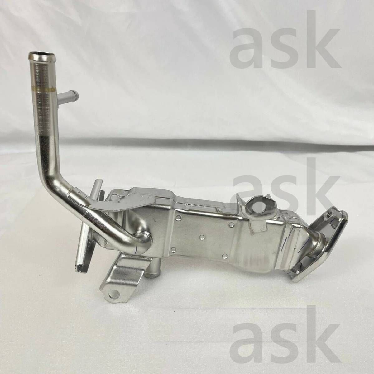 プリウス Prius ZVW30 35 40 41 レクサス CT200H他用 EGR パイプSUB-ASSY クーラー 付き 25601-37010 TOYOTA トヨタ 純正部品