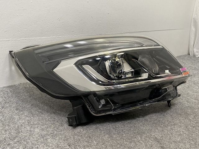 車 デイズ ルークス ハイウェイスター/B21A 純正 後期 右 ヘッドライト