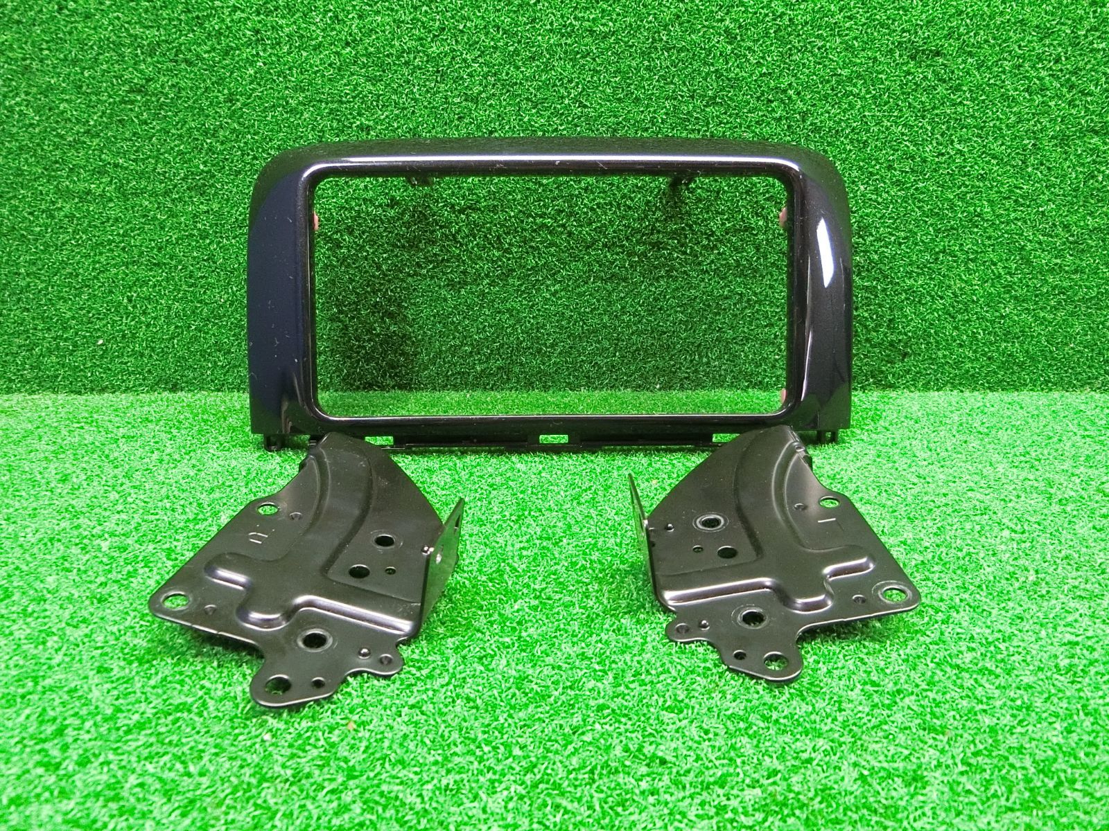 L375 タント 8インチ オーディオパネル ステー付き タント 配線付 ダイハツ タント/タントカスタム (L375S/L385S