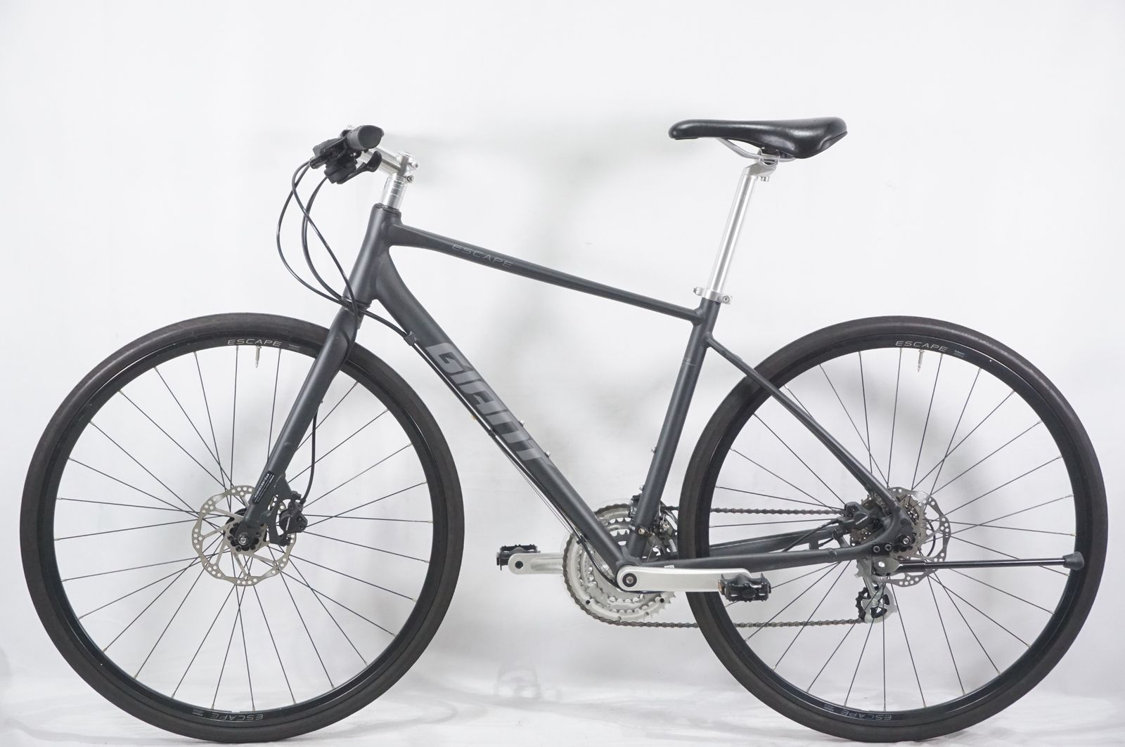 R ESCAPE GIANT DISC | クロスバイク ジャイアント Bicycles Disc