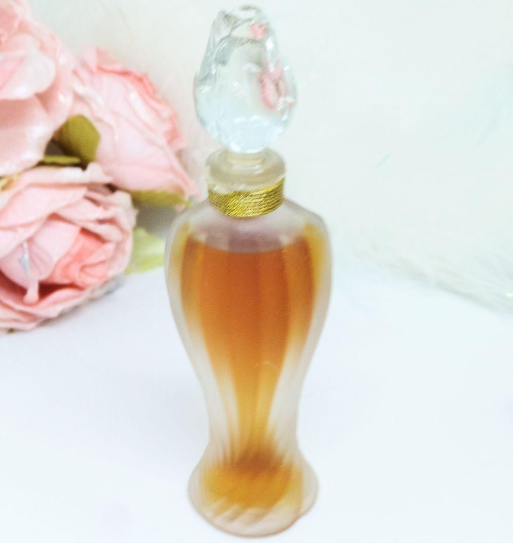 ゲラン✨希少美品✨✨1950年代GUERLAINの夜間飛行 ゲラン✨希少美品✨✨1950年代GUERLAINの夜間飛行 - メルカリ