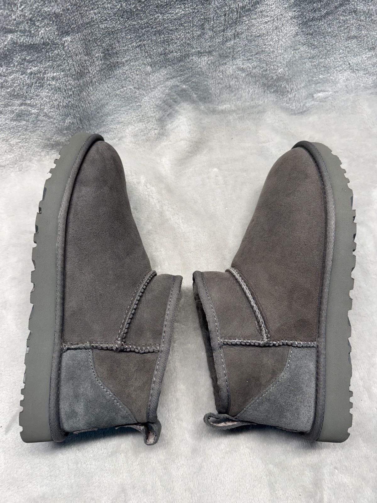 UGG アグ ムートンブーツ ウルトラミニ フリンジ グレー L 25cm UGG