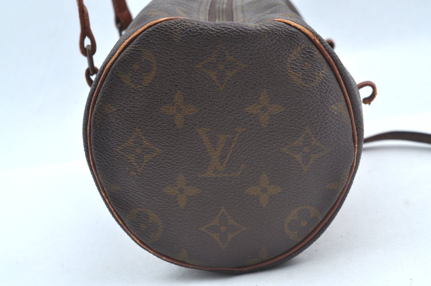 LOUIS VUITTON ルイヴィトン モノグラム パピヨン 26