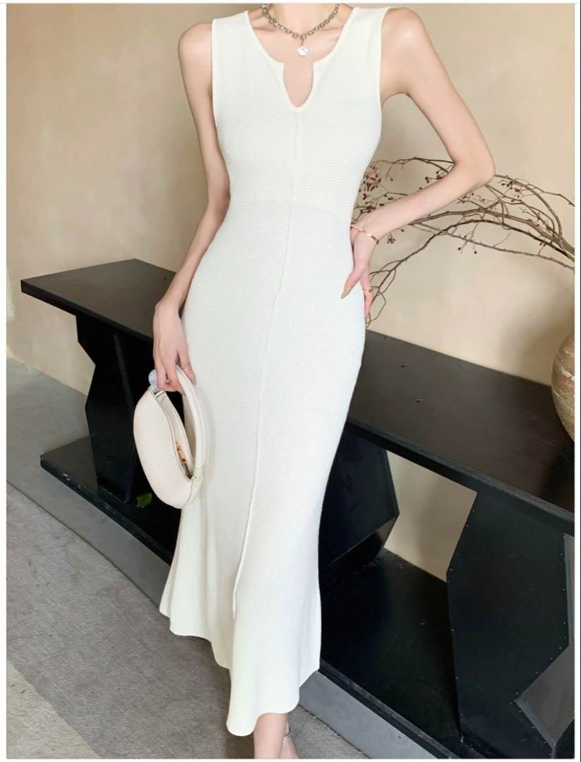 春のお出かけに 着痩せノースリーブロングドレス