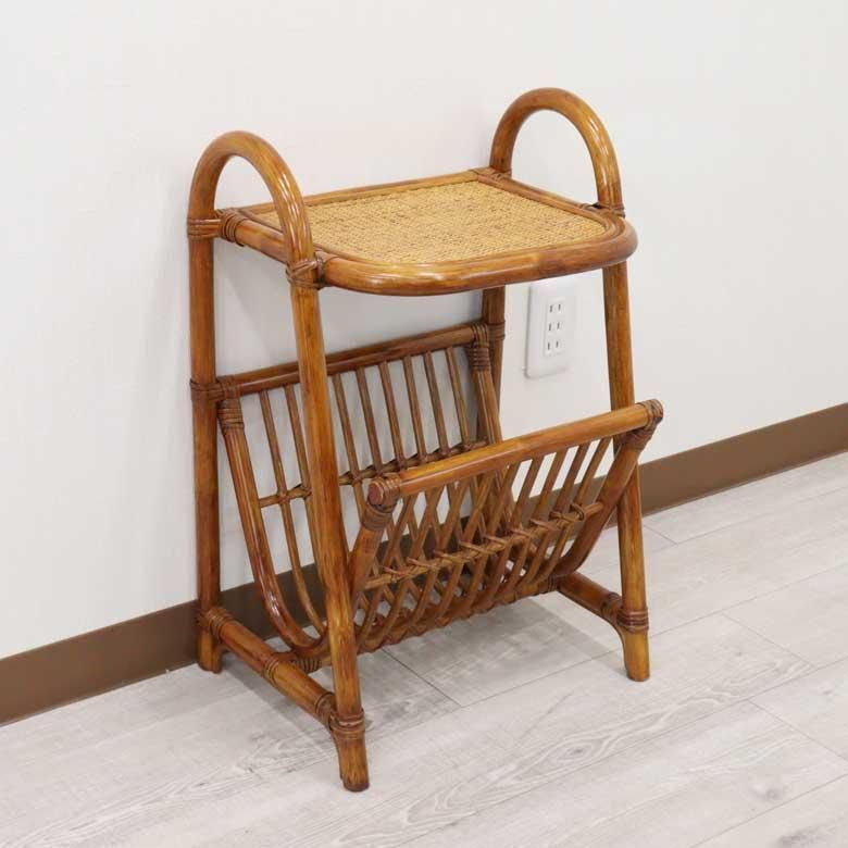 軽量ラタン テーブル付きマガジンラック アウトレット 壁付 手作り