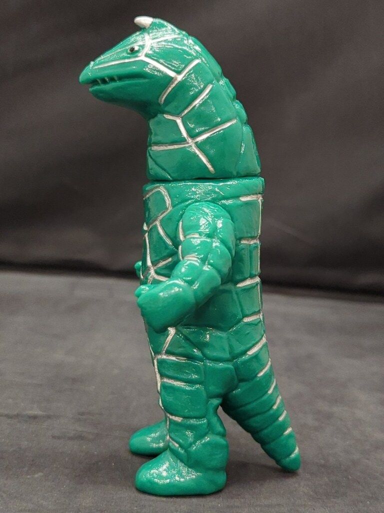 サンガッツ本舗 円谷怪獣総進撃 レッドマン版 ドラコ スーフェス