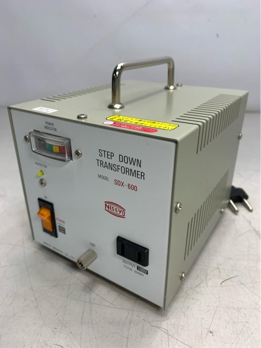 トランスフォーマ 変圧器 日章工業 NISSYO SDX-600 AC220V/240V