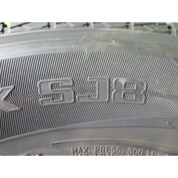 DUNLOP スタッドレス ダンロップ ウィンターマックスSJ8 235/70R16 4本