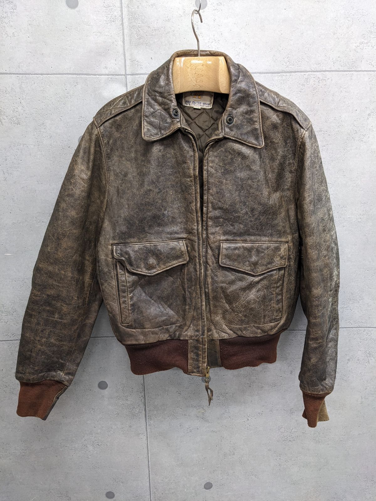 ゴールデンベア フライトジャケット サイズ42（メンズL相当） 牛革