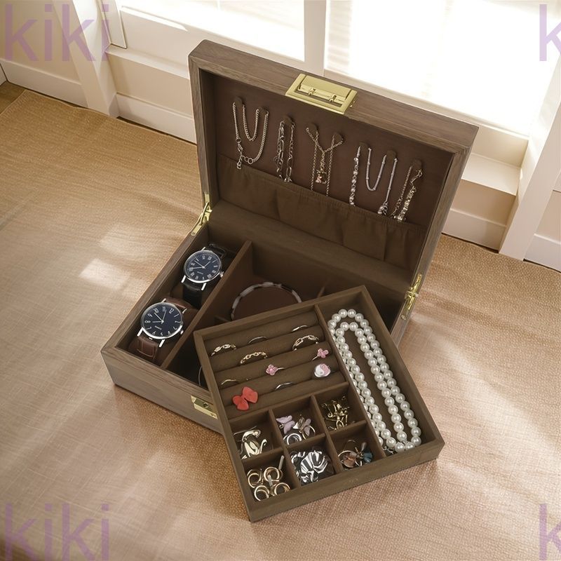 九谷焼 大日本九谷 赤絵金彩 人物内漢詩文 酒盃 ぐい呑 M R6582 B196s