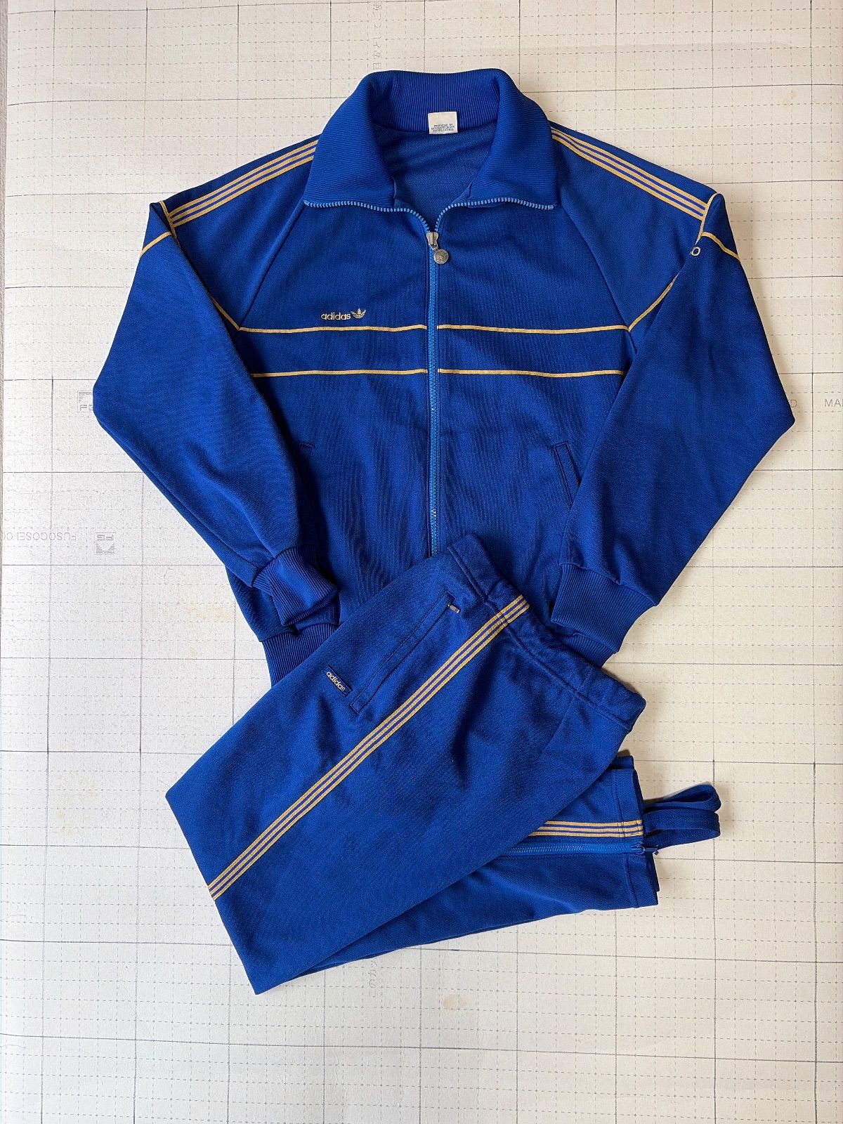 ト2509-⑩-5297 アディダス adidas レトロテクノジャージ 上下セット