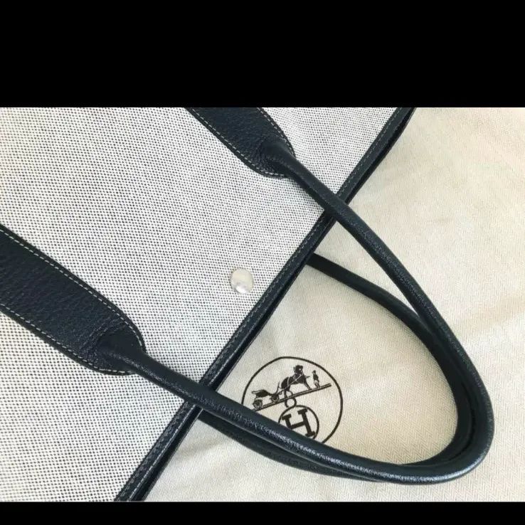 極美品】本物 エルメス 新型 ガーデンパーティー 黒 × グレートート  