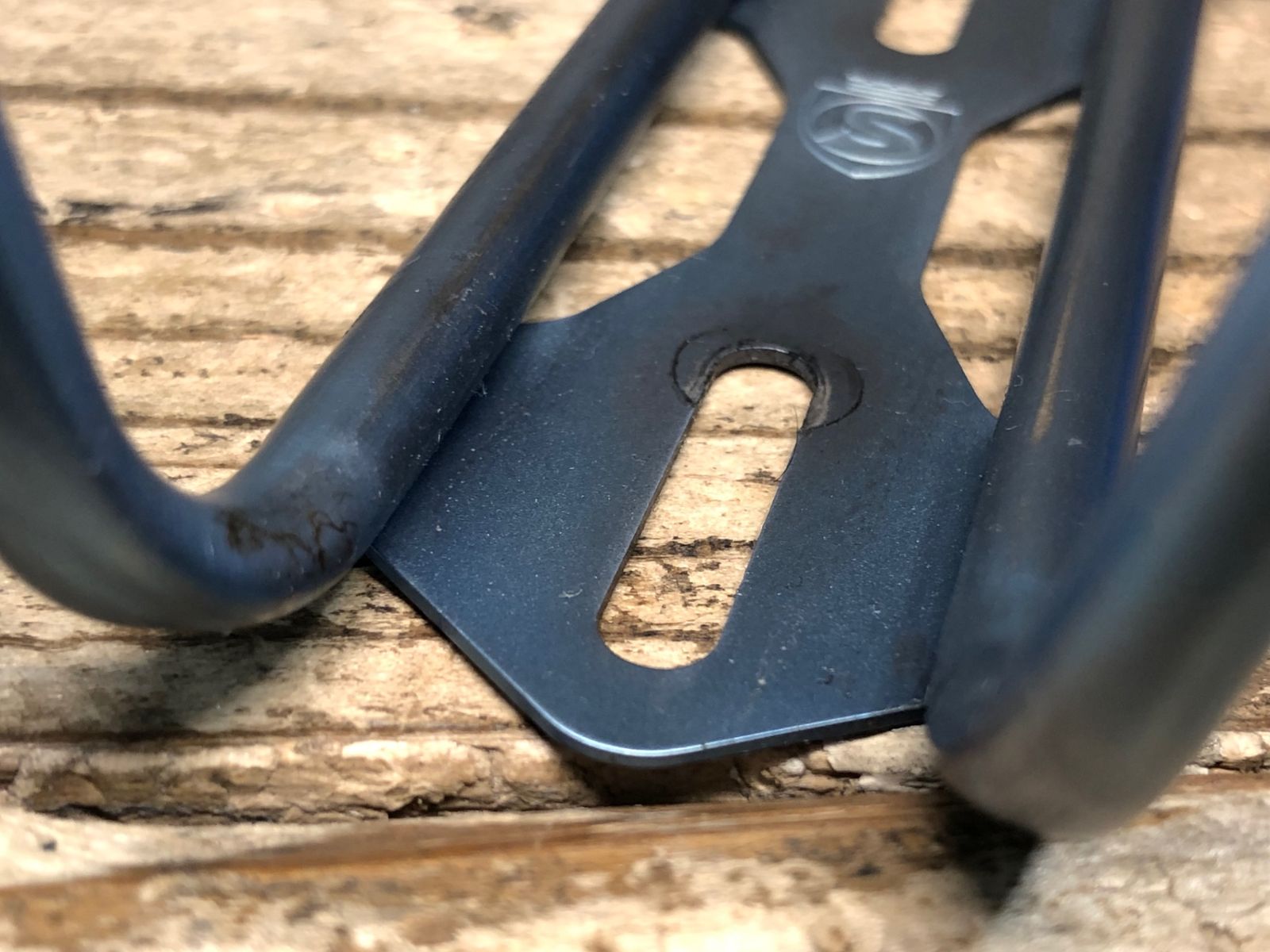 チタンボトルケージ