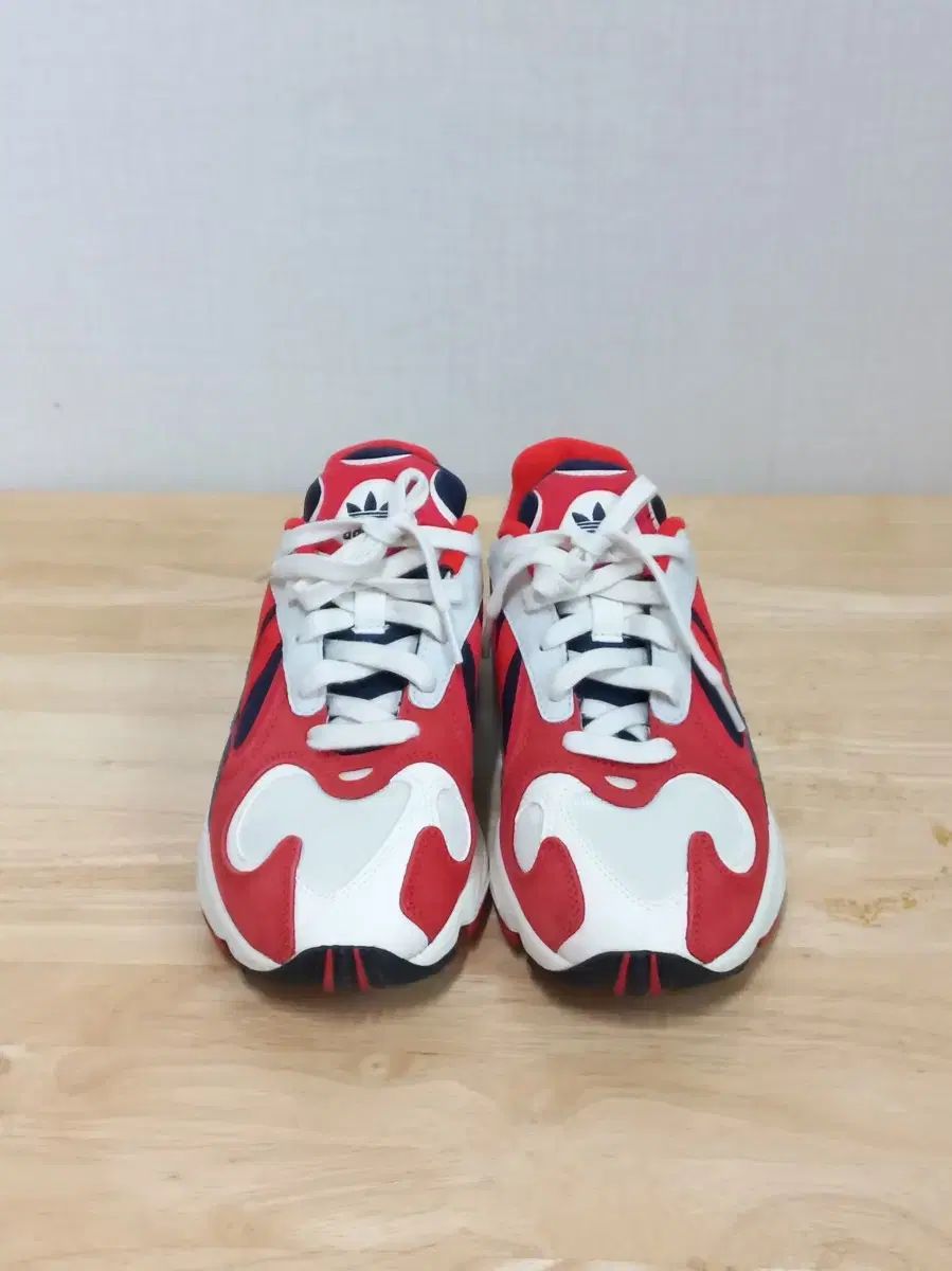 adidas(アディダス) 永遠 ホワイトレッド B37615 ／ 235mm