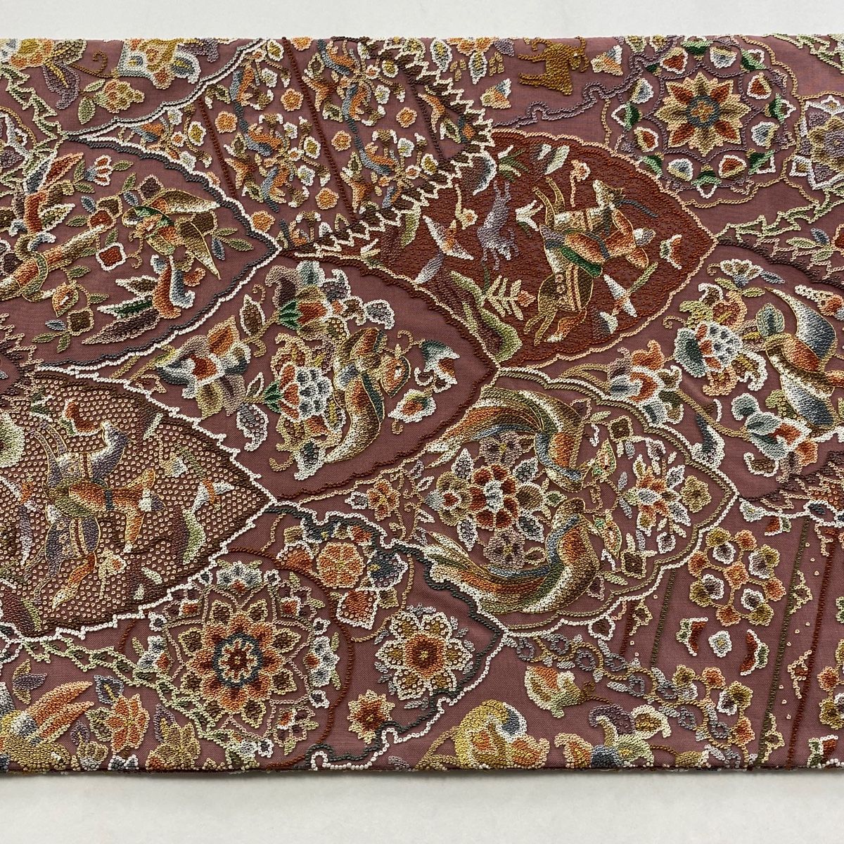 袋帯 狩猟文 花鳥 相良刺繍 金糸 赤紫 六通 正絹 WWW_SMP1DAWEKUDUS_SCH_ID