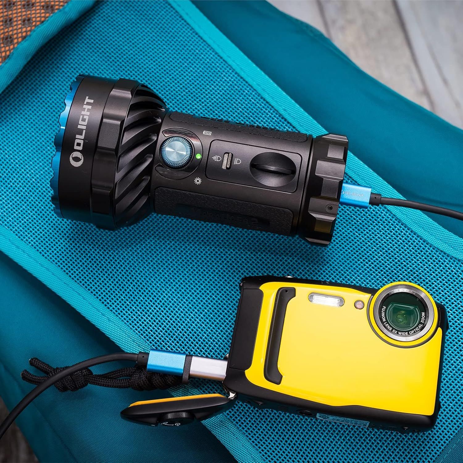 OLIGHT Marauder 2 懐中電灯 14,000ルーメン (中古品) OLIGHT オーライト Marauder 2 懐中電灯 フラッシュライト