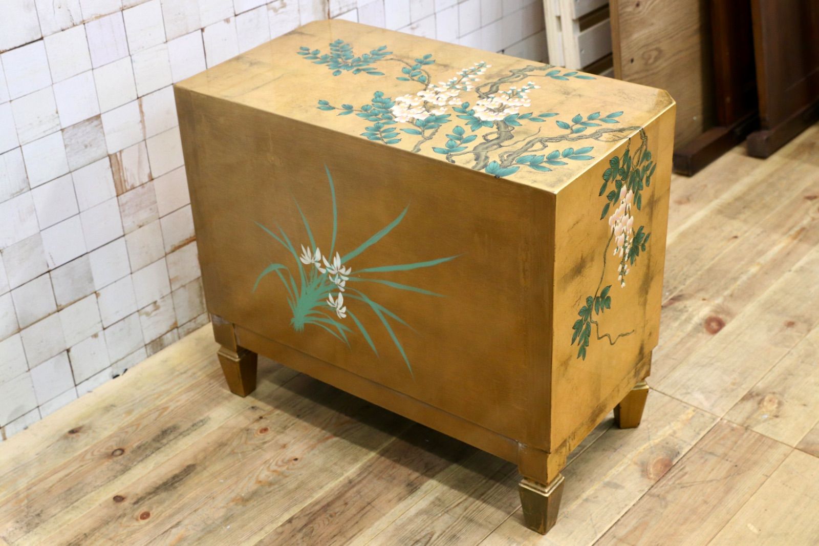 サイドキャビネット