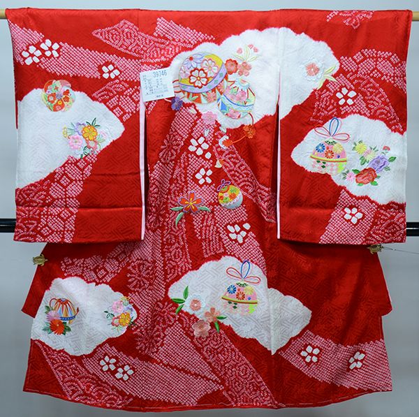 お宮参り産着 正絹 のしめ 女児 着物 絞り 総刺繍 綸子地 赤地 毬 女の子 祝着 一つ身 掛け着 初着 NO39746