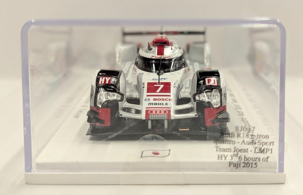 spark スパーク 1/43 アウディ R18 2015年 7号車 spark スパーク 1/43 アウディ R18 2015年 7号車 1/18 スパーク 18S267