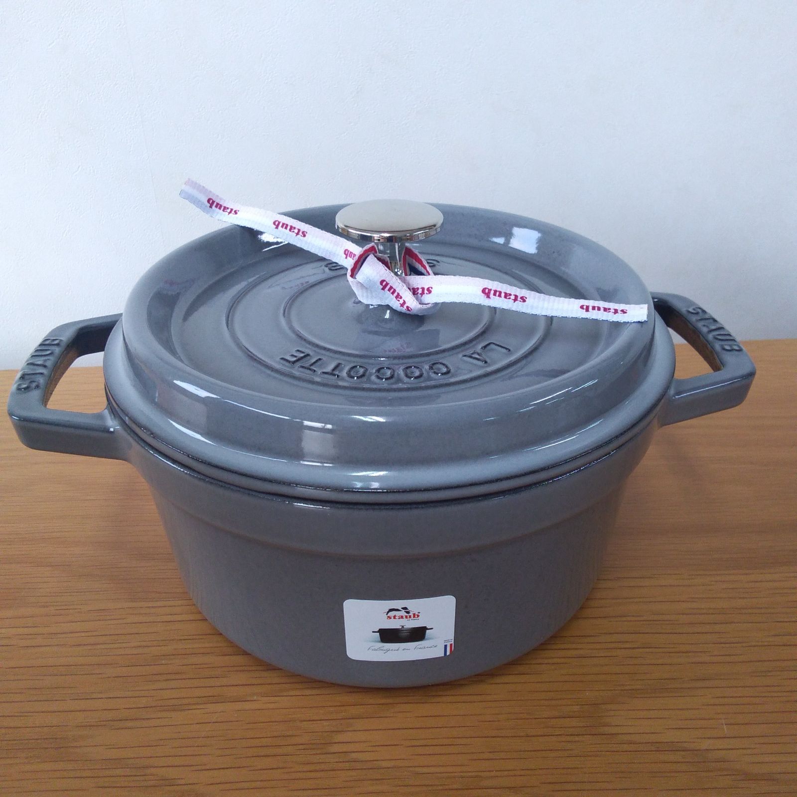 新品未使用 ストウブ ココットラウンド シャロー グレー 26cm STAUB