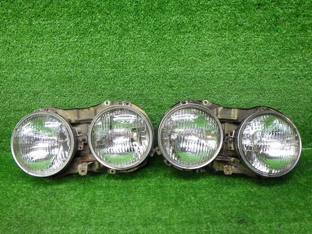ジャンク品 日産 JP711 バイオレット ヘッドライト左右 2X シールドビーム 241016079