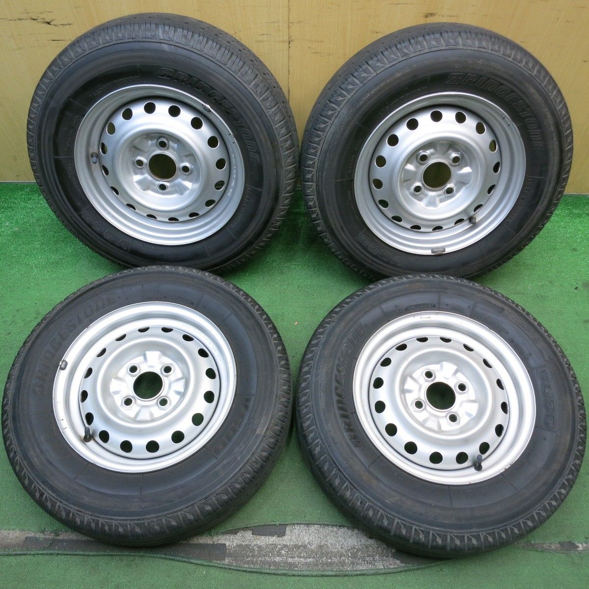 バリ溝 23年 キレイ 9.5分 日産 AD バン 純正 スチール 165R13LT 6PR ブリヂストン V600 13インチ PCD100 4H 5091105HAノ