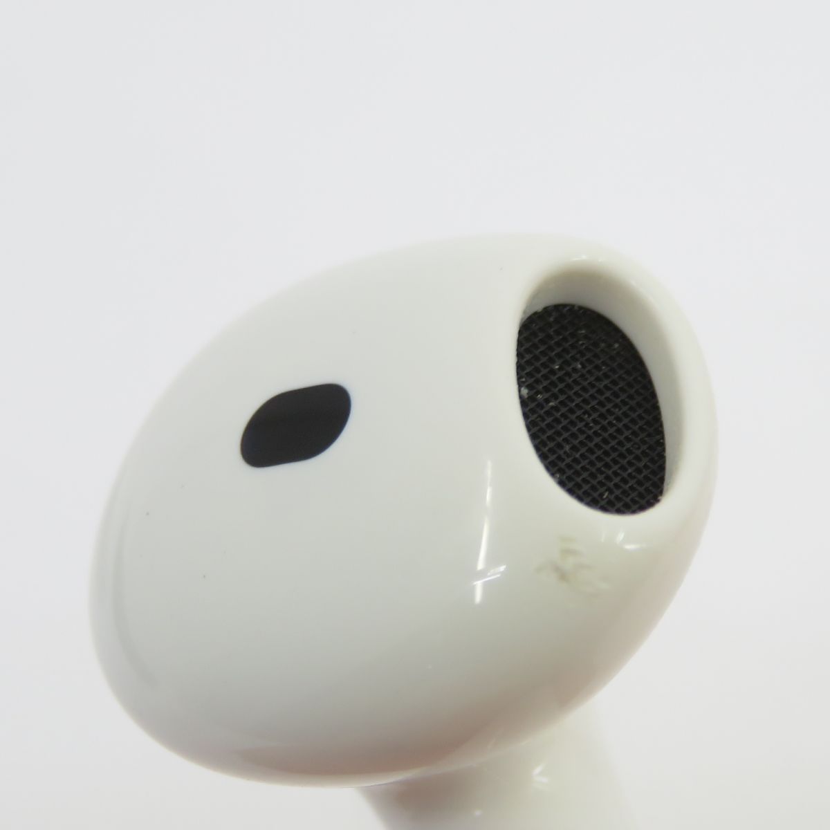 AirPods 4 アクティブノイズキャンセリング搭載モデル 開放型で