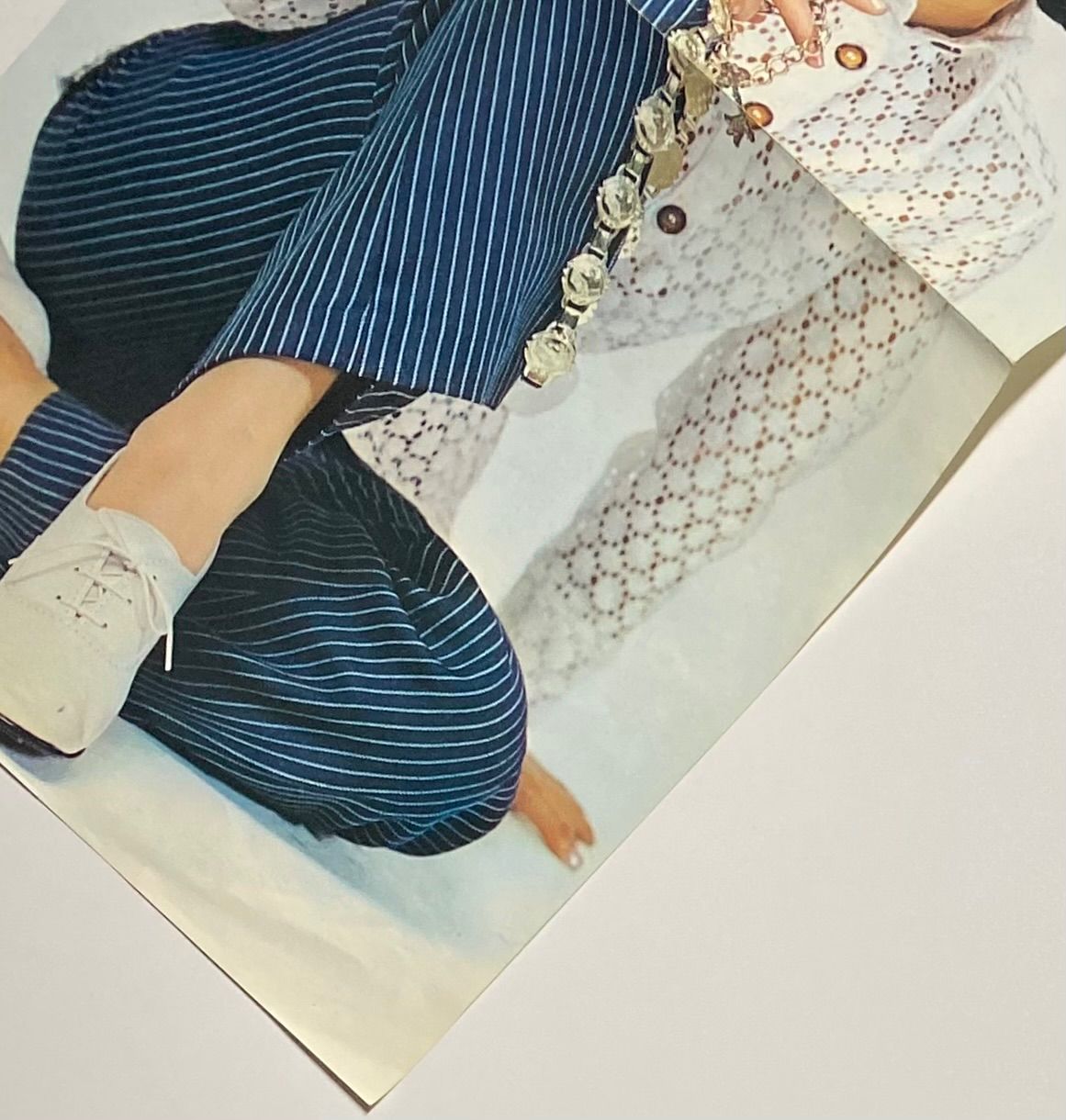 牧麗子　シングルレコード『夕焼けは知らない/マドモアゼル・フィフィ』 牧 麗子 『夕焼けは知らない／マドモアゼル・フィフィ』 - 中古