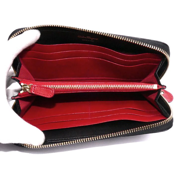 未使用・極美品 フェラガモ ガンチーニ 長財布 レッド系 Salvatore Ferragamo フェラガモ FERRAGAMO 長財布 ガンチーニ