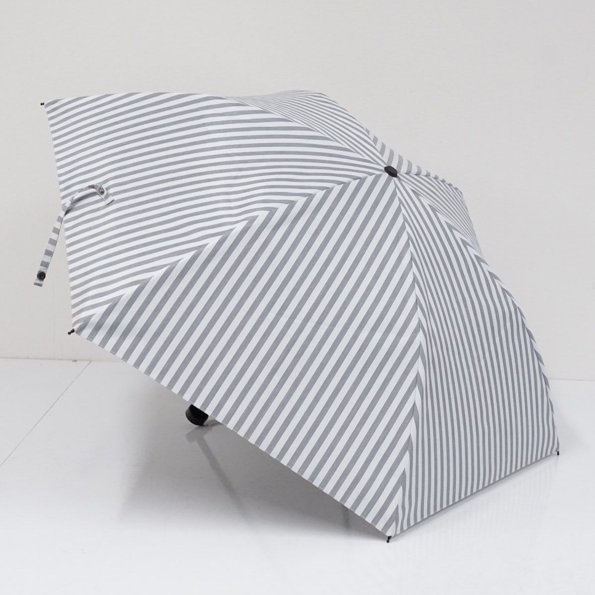 中古品 SUN BARRIER 100 折りたたみ日傘 ストライプ サンバリア100 完全遮光折日傘 USED美品 2段折 コンパクト