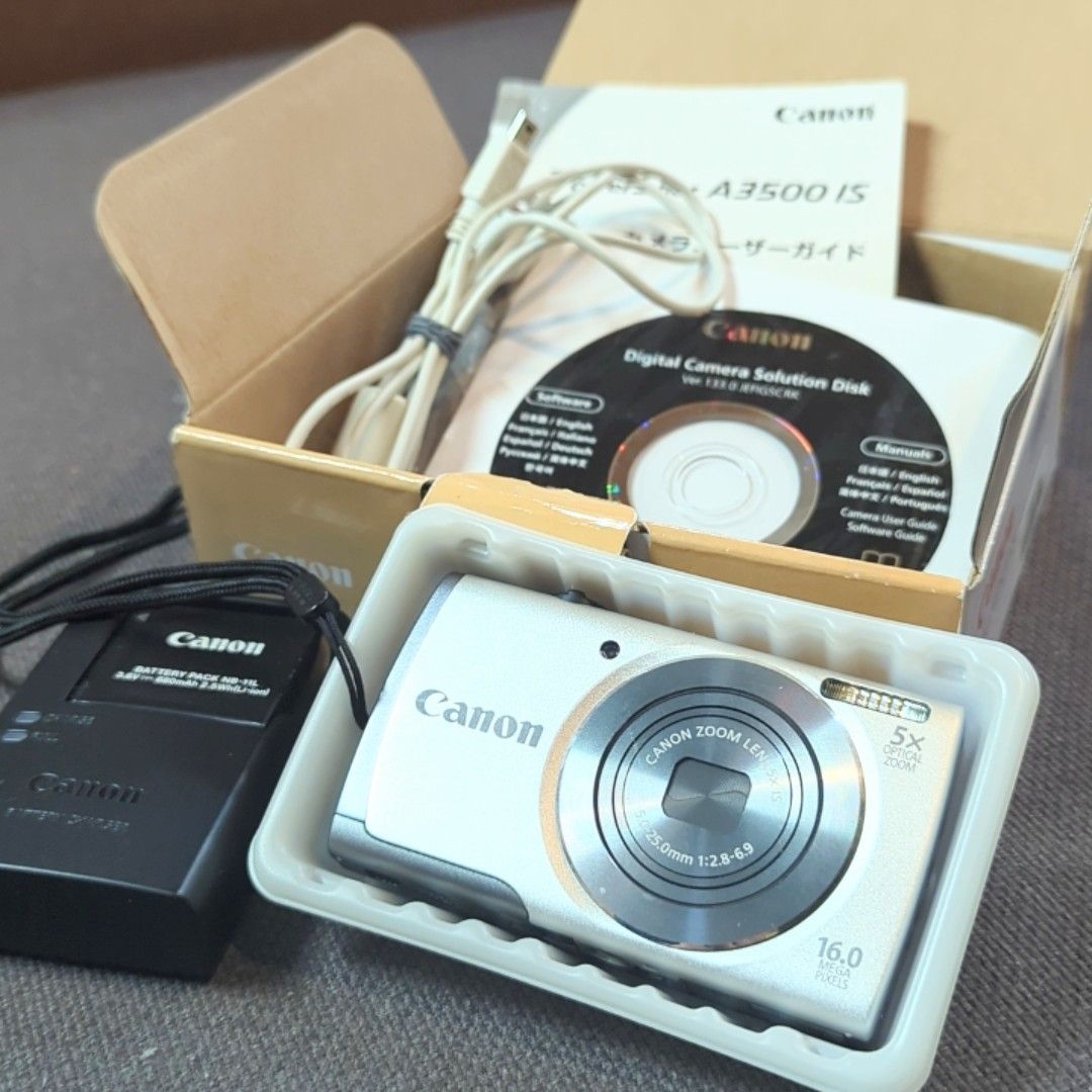 未使用品 Canon powershot A3500IS デジカメ