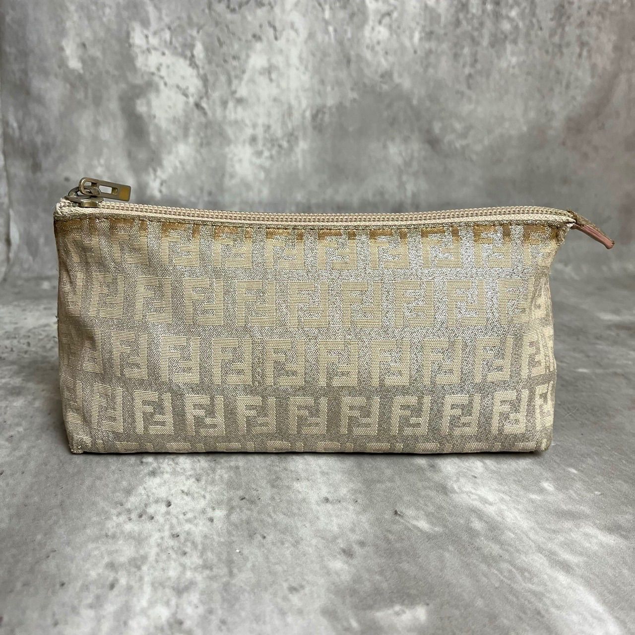 FENDI✨アクセサリーポーチズッキーノFF柄総柄 ハンドバッグ化粧ポーチ