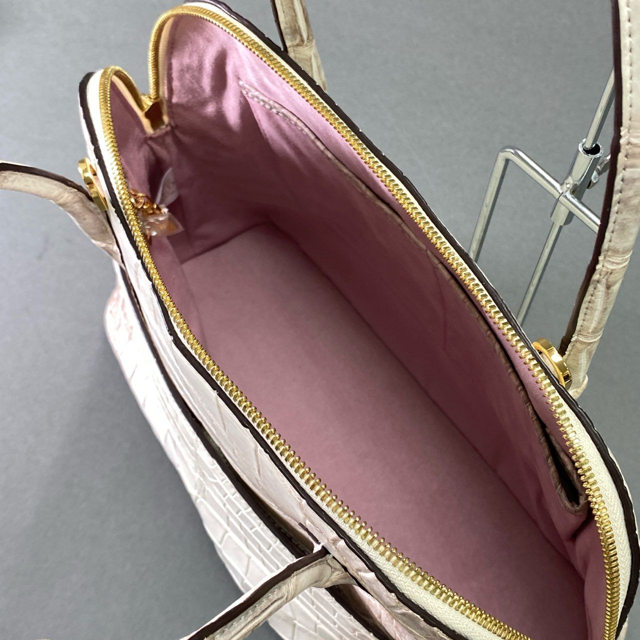 Fe18 【極美品】定価143万 JRA認定 COCOCLELUX GOLD 5スター ココ 