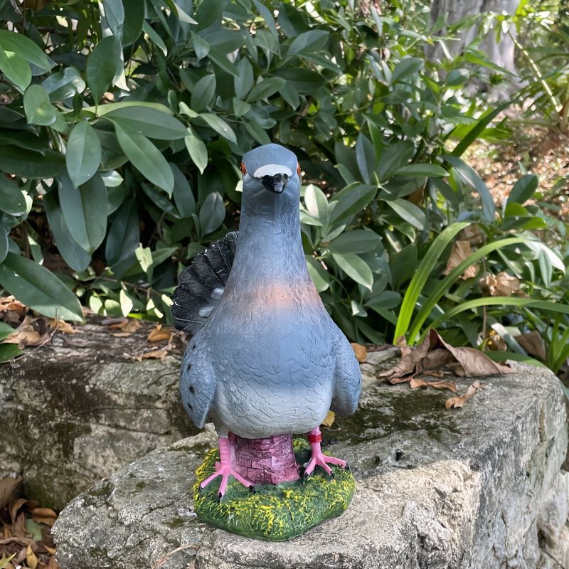 ミニチュア 置物 鳩 リアル 22cm 樹脂像 羽を広げた鳥 インテリア