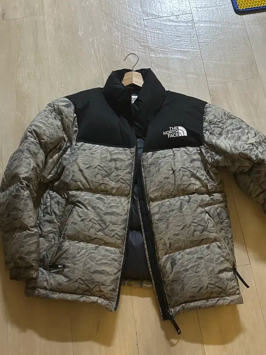 THE NORTH FACE(ザノースフェイス) ホワイトレーベル ノベルティ Nuptse(ヌプシ) ダウン ジャケット ベージュ