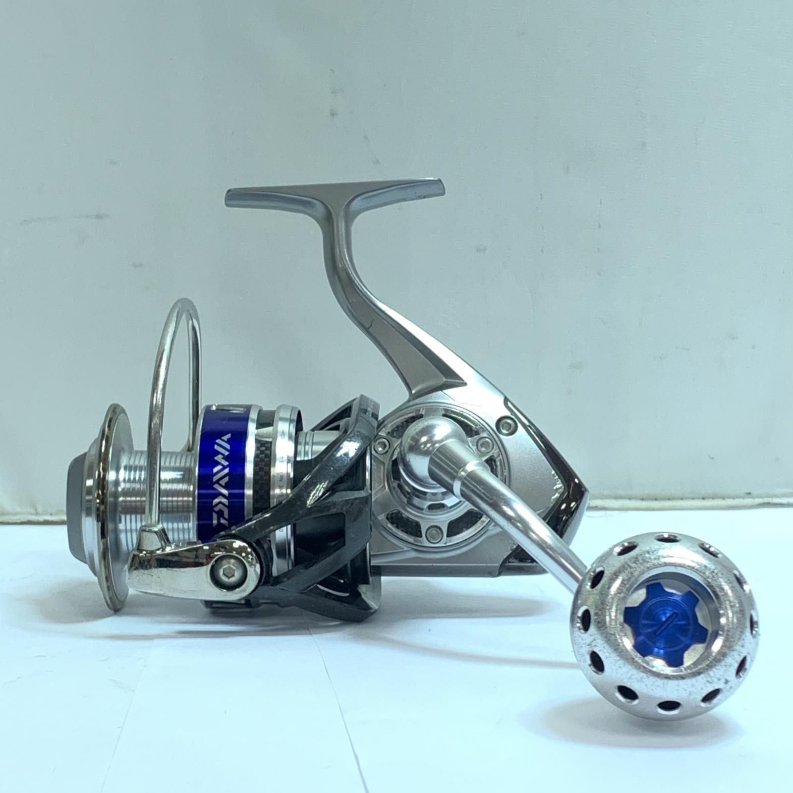 DAIWA ダイワ 10ソルティガ4500 スピニングリール 目立つキズあり DAIWA ダイワ 10ソルティガ4500 スピニングリール 目立つキズあり