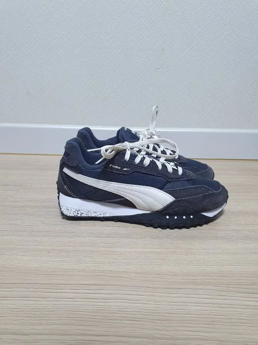 【雷市場（ポンジャン）商品韓国直送】PUMA(プーマ) ブラックトップ ライダー スニーカー サイズ 265