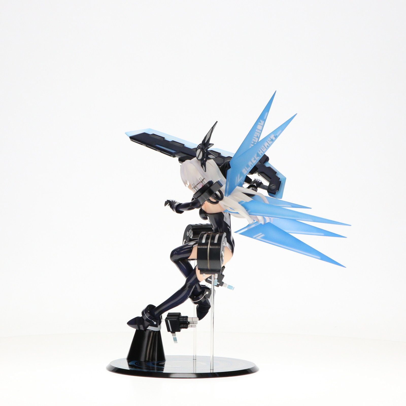 BLAAK - (再販)ブラックハート 超次元ゲイム ネプテューヌ 1/7 完成品 フィギュア アルター 8189P9RSOiL._UF350,350_QL80_.jpg